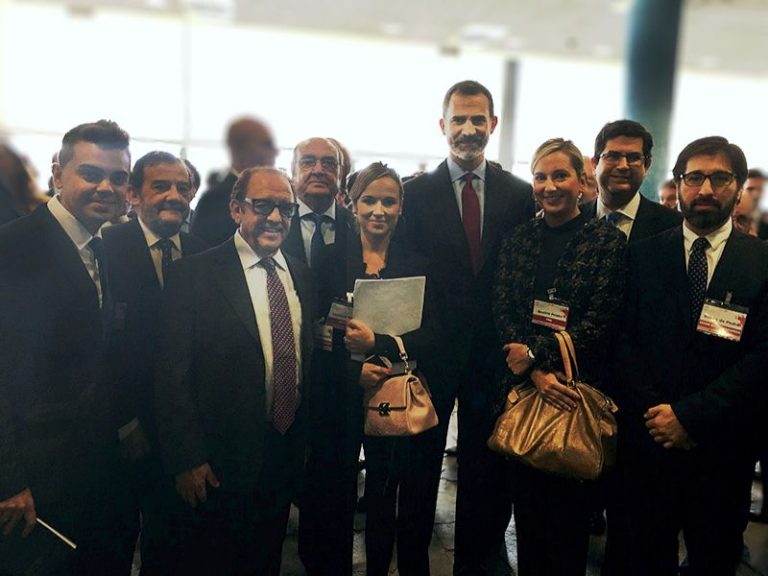 El Rey, con la Empresa Familiar de Castilla y León - Ascensores Zener