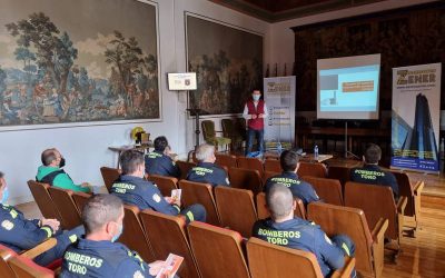 Los bomberos de Toro se forman en el rescate de ascensores