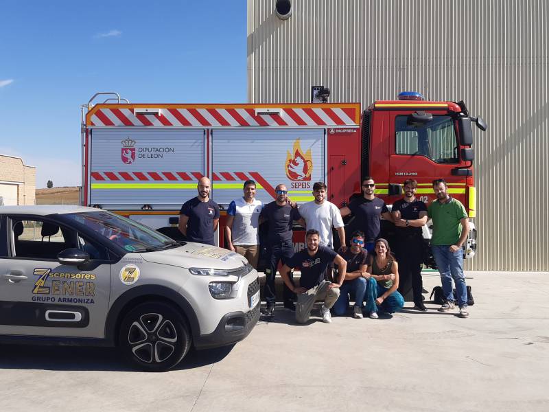 Formación en Rescate de Ascensores Cuerpo de Bomberos Diputación de León Formación en Rescate de Ascensores Cuerpo de Bomberos Diputación de León